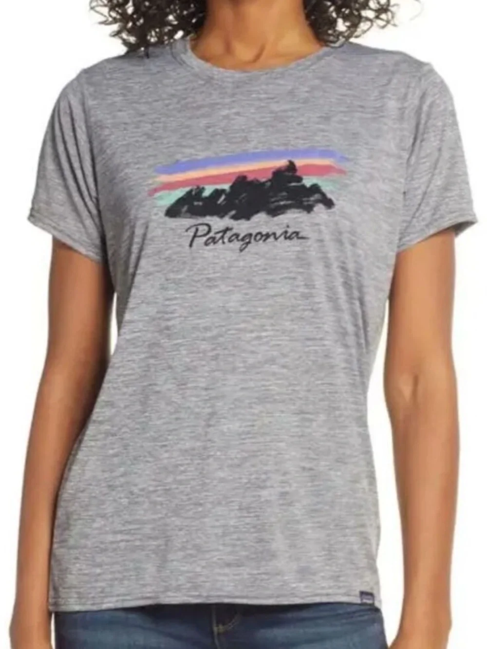 Patagonia Women's T-Shirt Bundle | Daily Graphic + Capilene® Cool Trail | Large - Picture 2 of 8